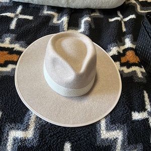 Flat brim hat